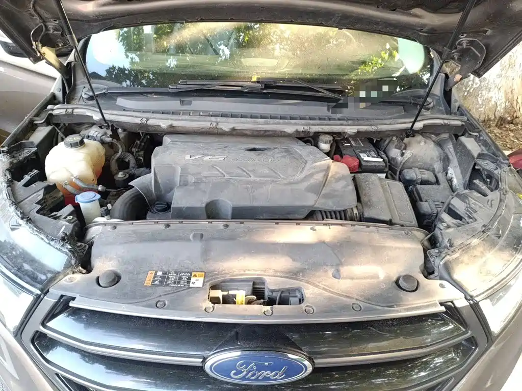 Ford Edge — миниатюра 16