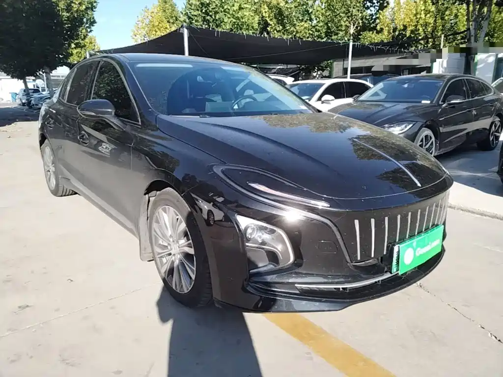 Hongqi Hongqi E-QM5 — миниатюра 4