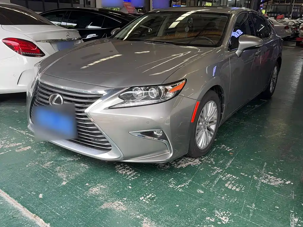 Lexus ES — миниатюра 24