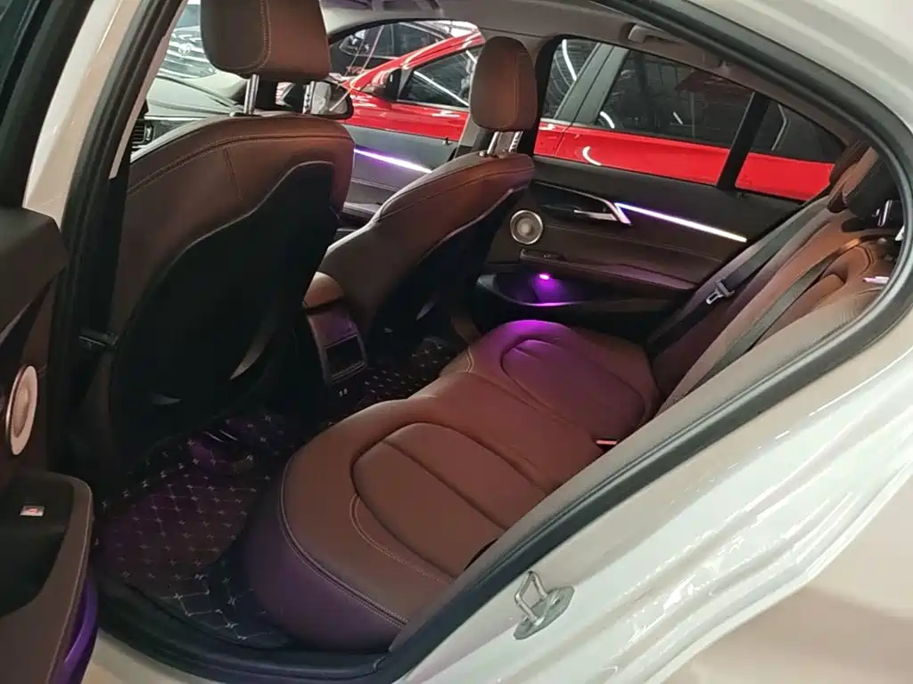BMW 1 Series — миниатюра 17