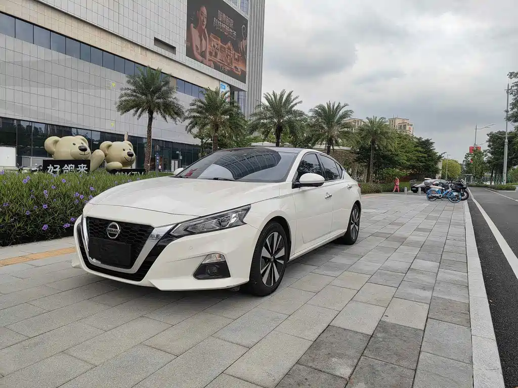 Nissan Teana