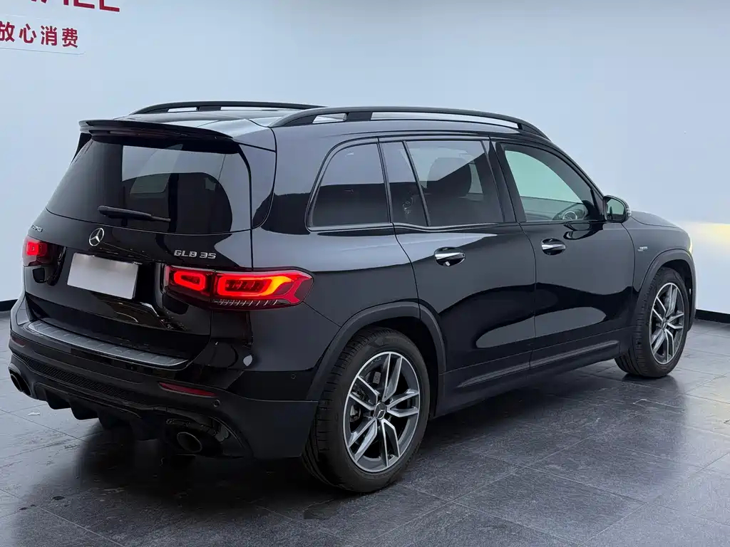 Mercedes-Benz GLB AMG — миниатюра 9
