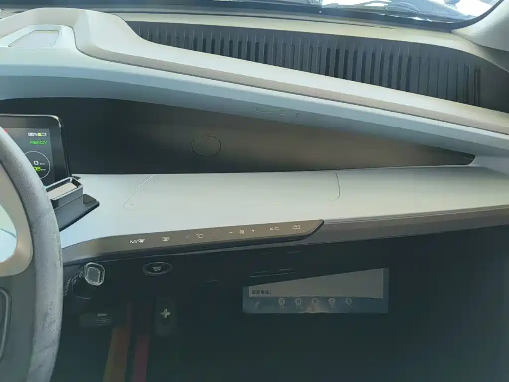 Wuling Nano EV — миниатюра 13