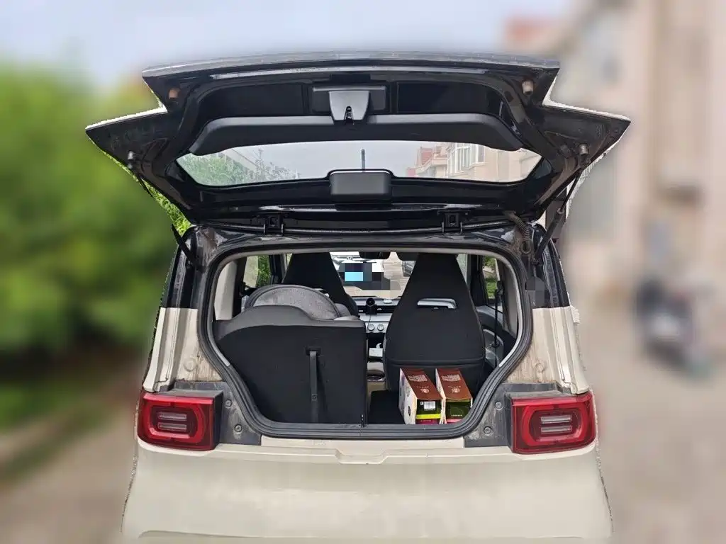 Wuling MINIEV — миниатюра 15
