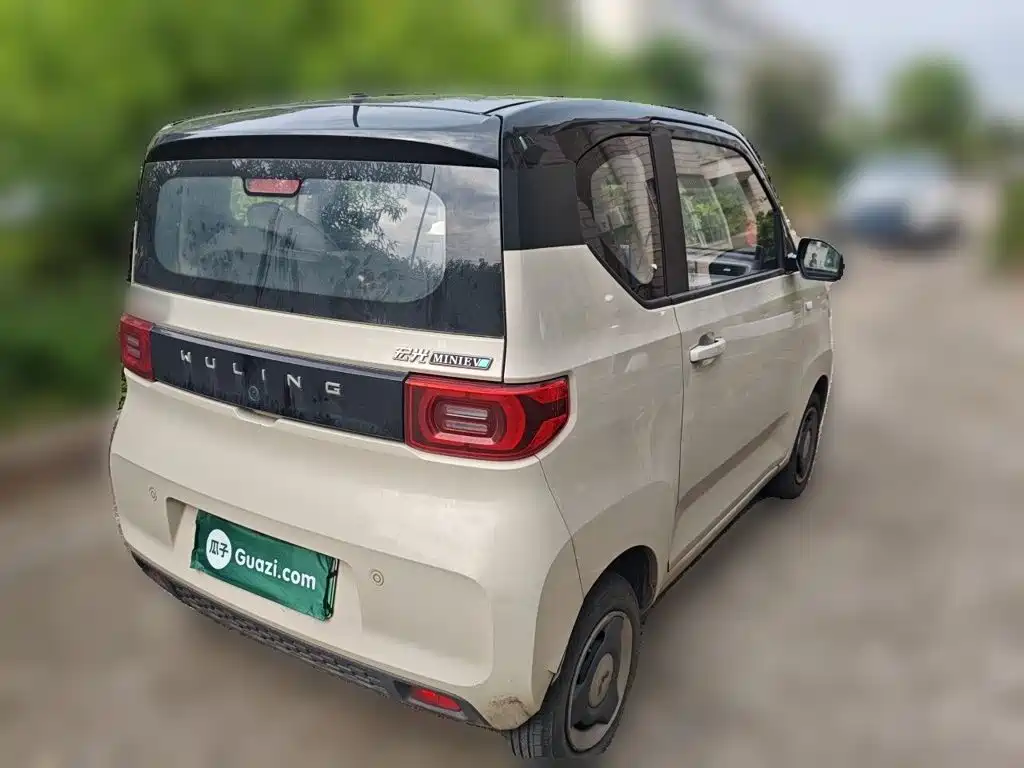 Wuling MINIEV — миниатюра 4