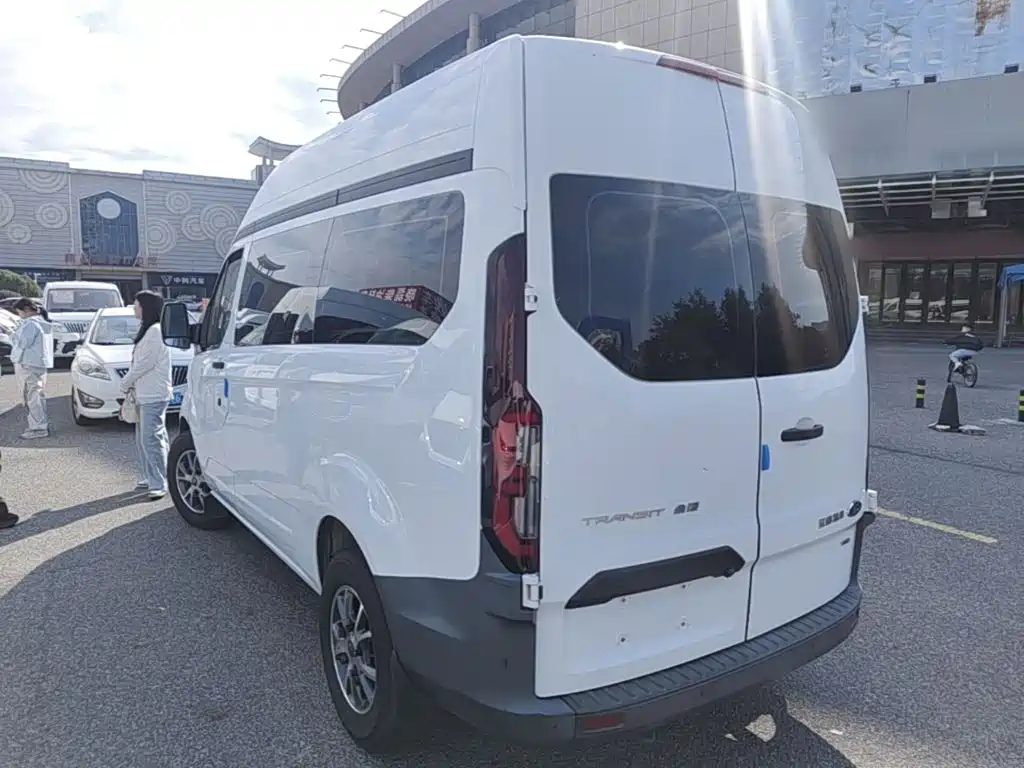 Ford Transit — миниатюра 23