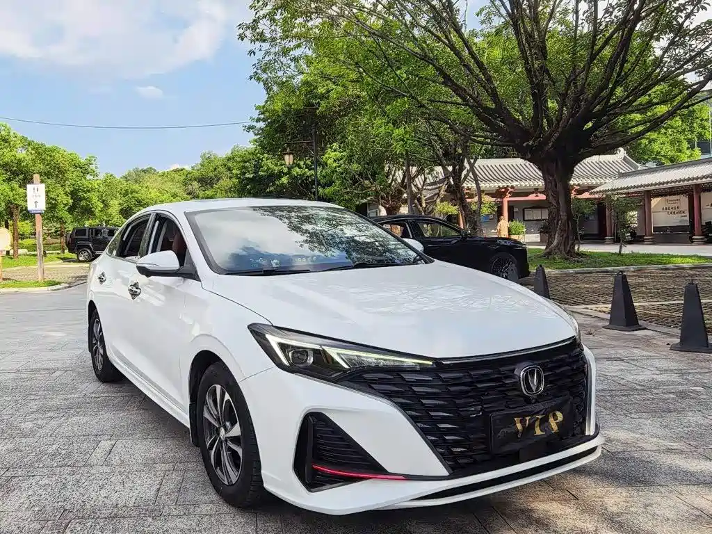 Changan Eado — миниатюра 3