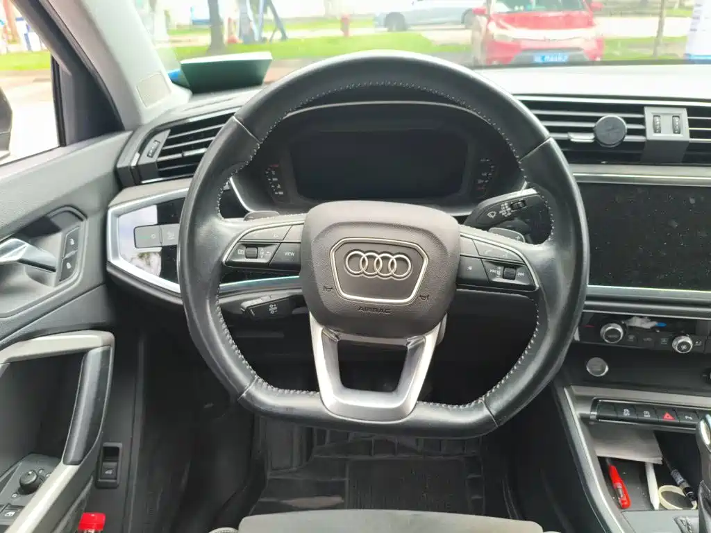 Audi Q3 — миниатюра 3