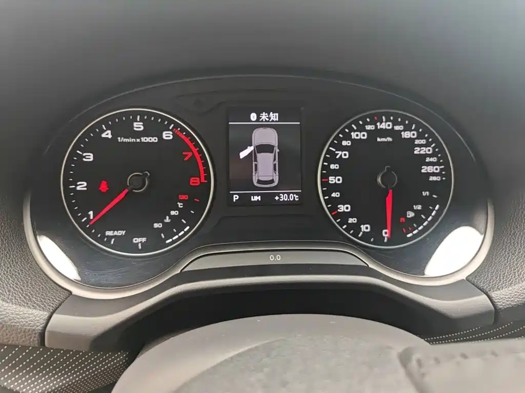 Audi Q2L — миниатюра 4