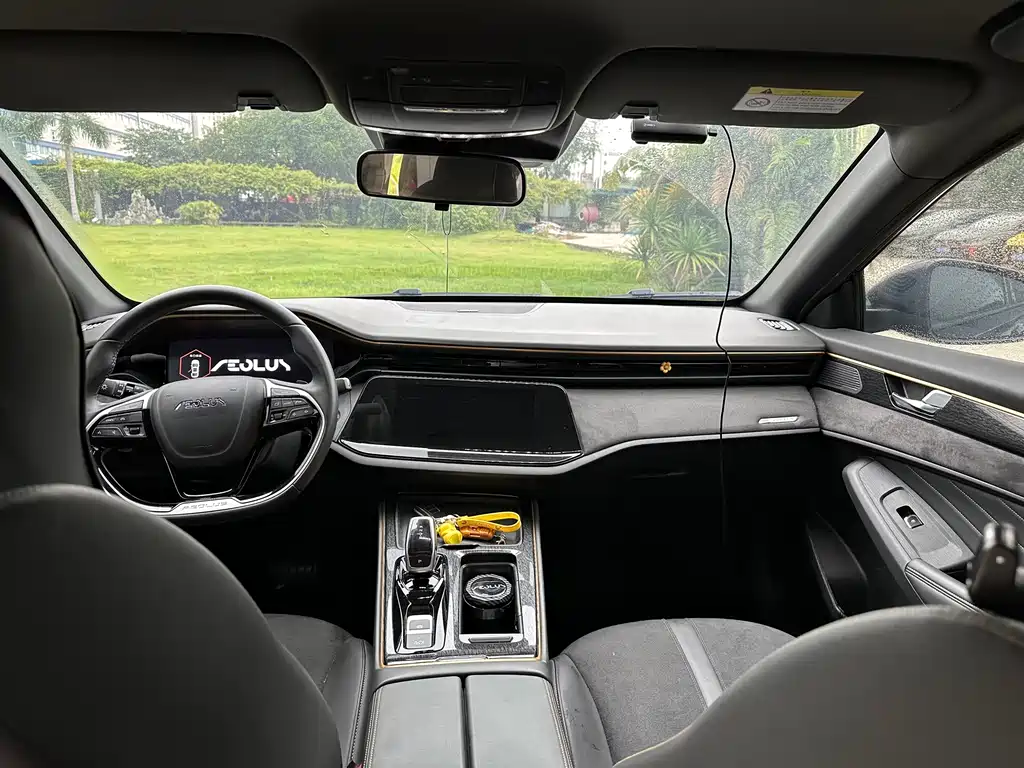 DONGFENG YI HYUN MAX