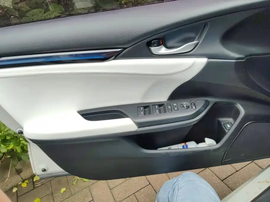 Honda Civic — миниатюра 7