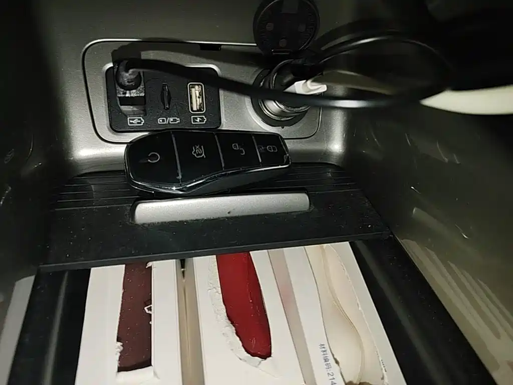 BYD Dolphin — миниатюра 9