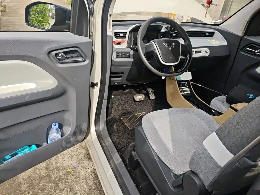 Wuling MINIEV — миниатюра 12