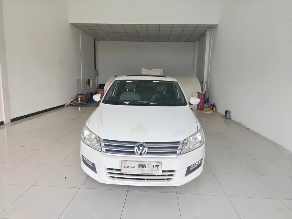 Volkswagen Santana — миниатюра 2