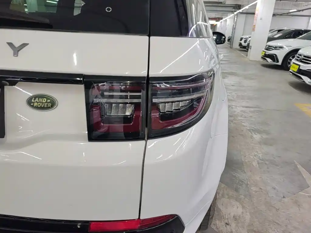 Land Rover Discovery Sport — миниатюра 8