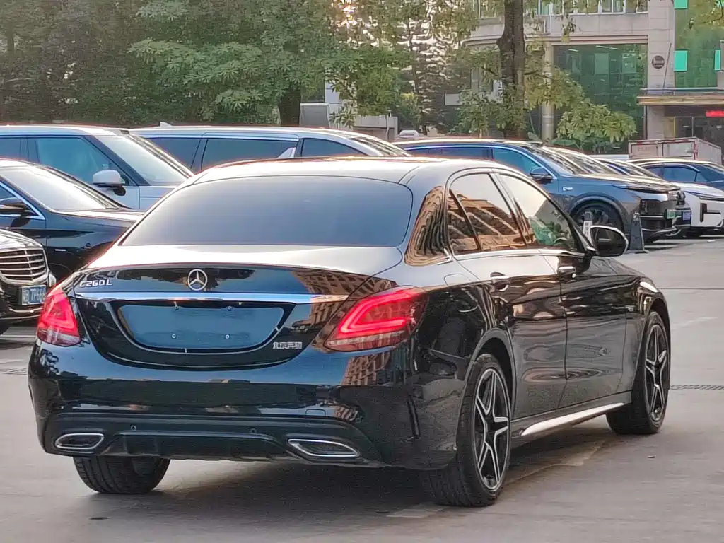 MERCEDES-BENZ C CLASS