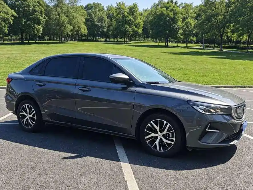 Geely Emgrand — миниатюра 5