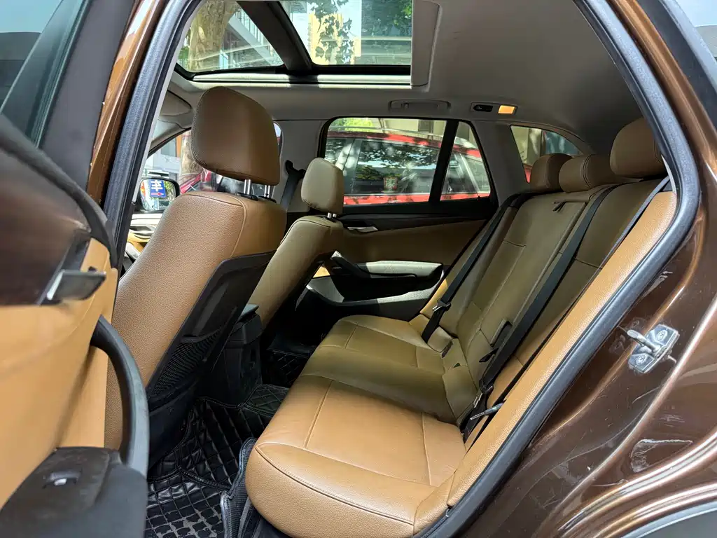 BMW X1 (Import) — миниатюра 9