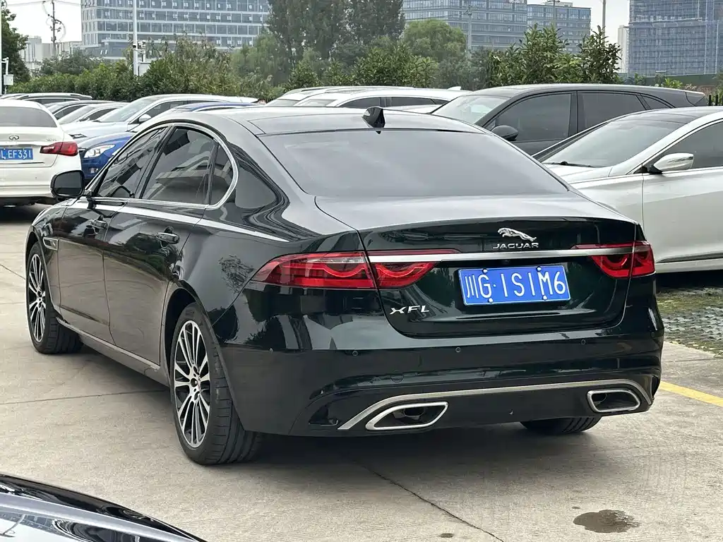 Jaguar XFL — миниатюра 19