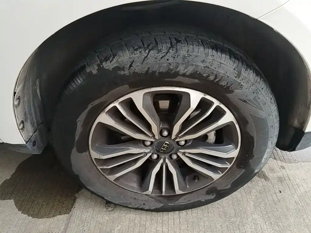 Geely Vision X6 — миниатюра 12