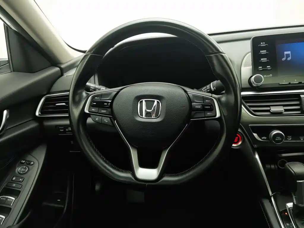 Honda Accord — миниатюра 11