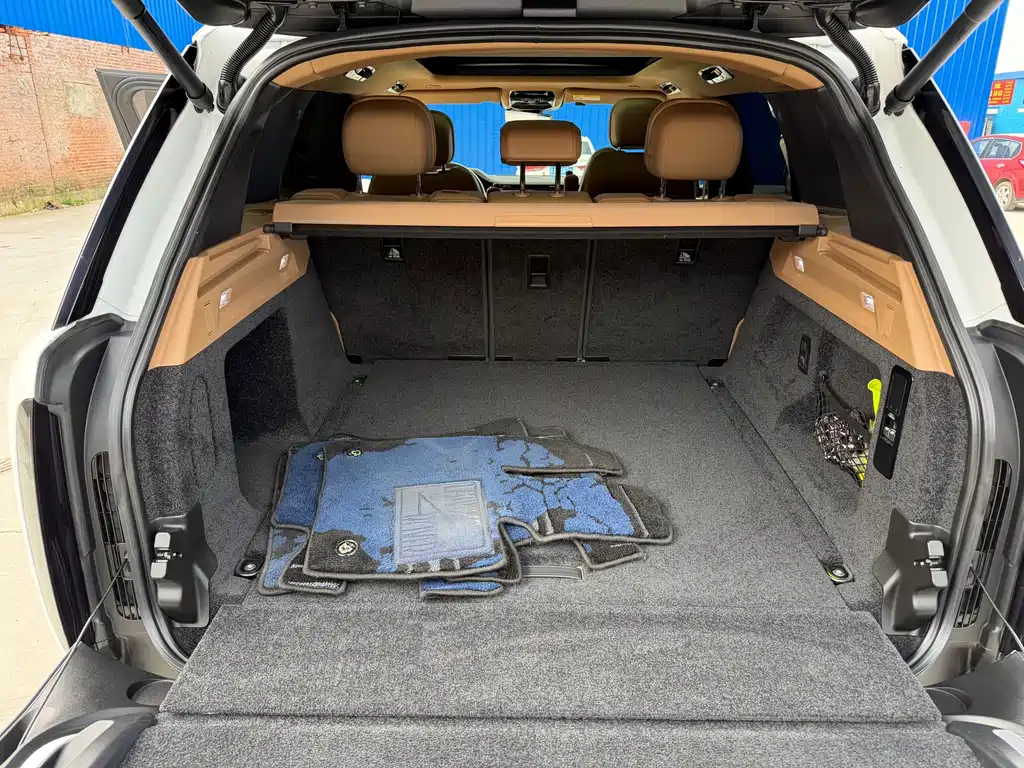 Land Rover Range Rover — миниатюра 14