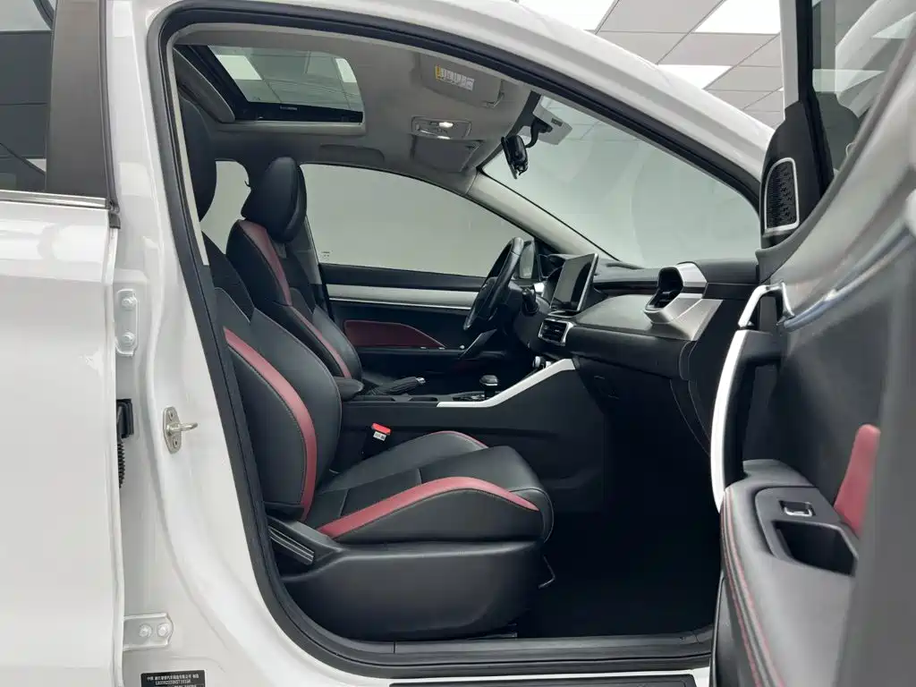 Geely Binyue — миниатюра 6