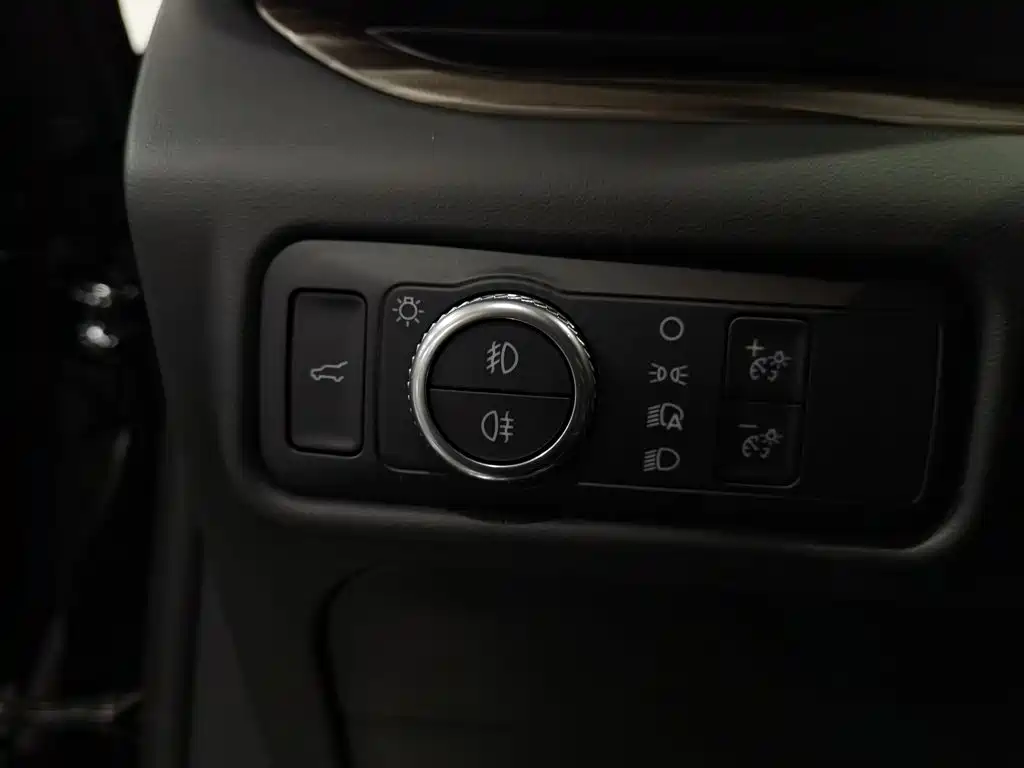 Ford Explorer — миниатюра 21