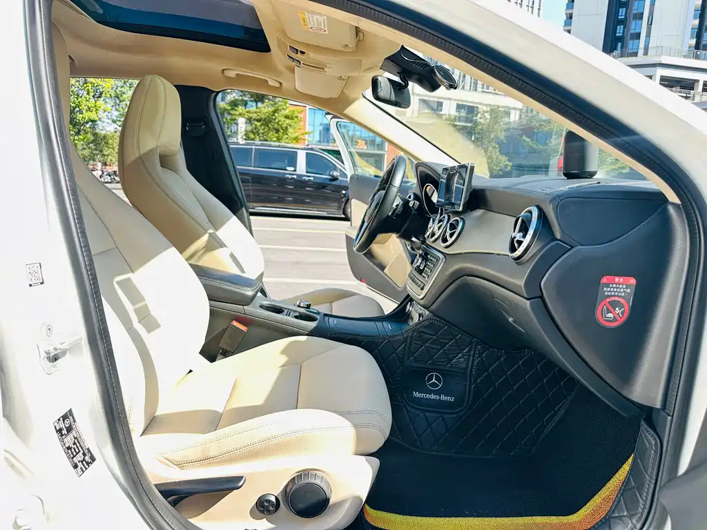 Mercedes-Benz GLA — миниатюра 22