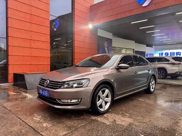 VOLKSWAGEN PASSAT 2016