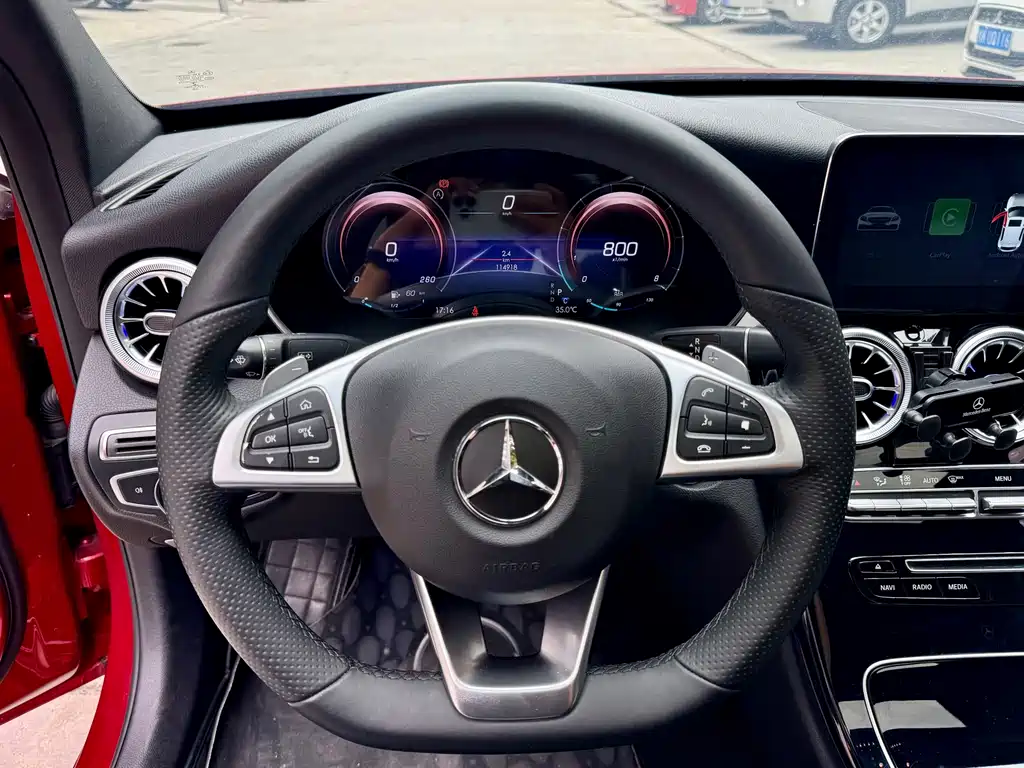 Mercedes-Benz C-Class — миниатюра 8