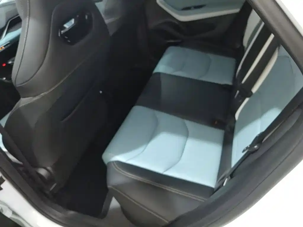 Geely Emgrand S — миниатюра 17