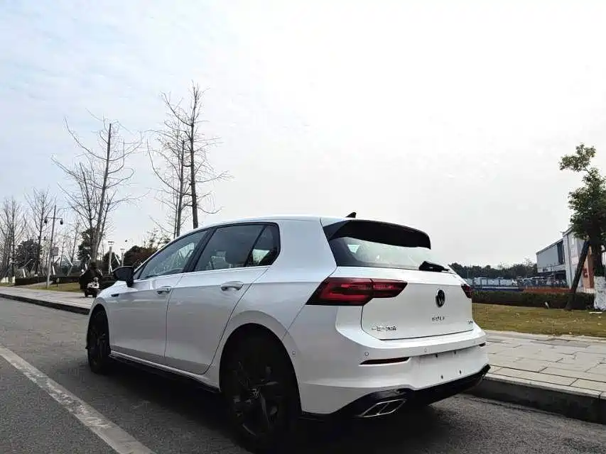 Volkswagen Golf — миниатюра 5