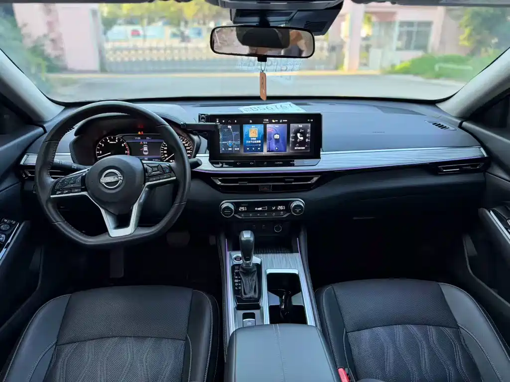 Nissan Teana — миниатюра 9
