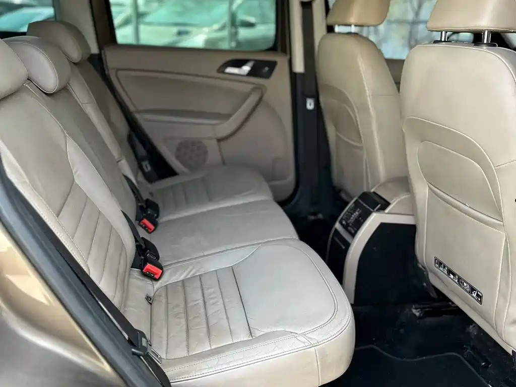 Skoda Yeti 1.8T DSG Premium Edition, фото 7