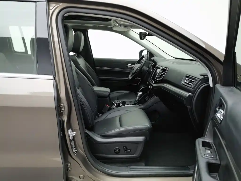 Jeep Commander — миниатюра 23