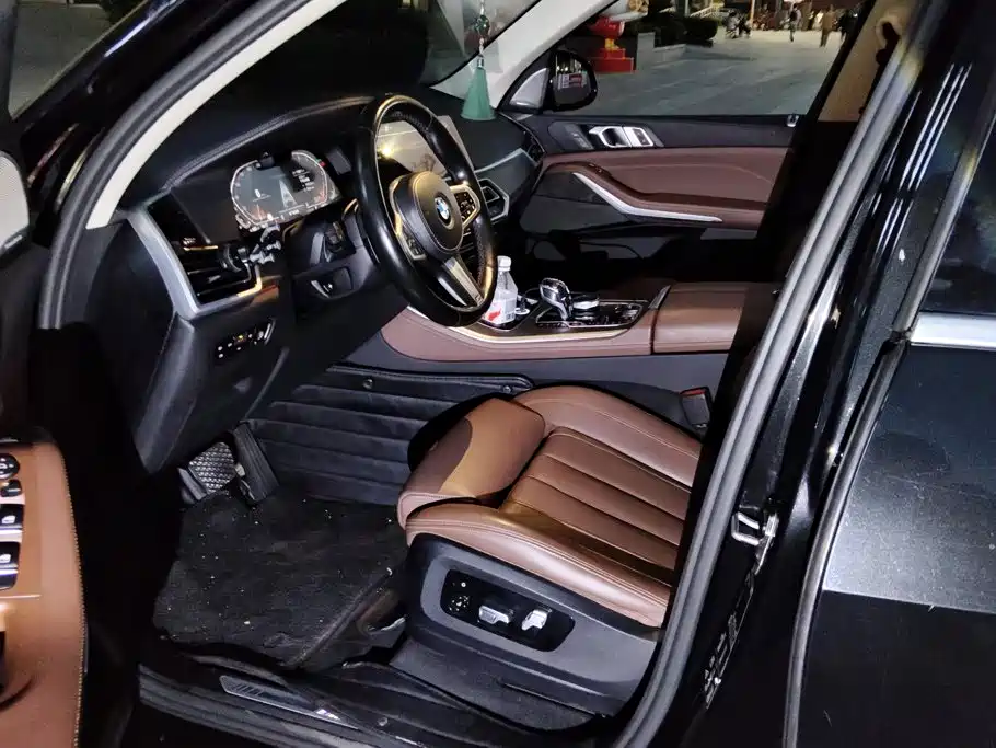 BMW X5 (Import) — миниатюра 9