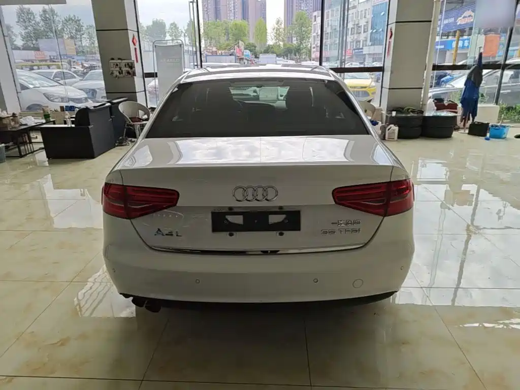 Audi A4L — миниатюра 6