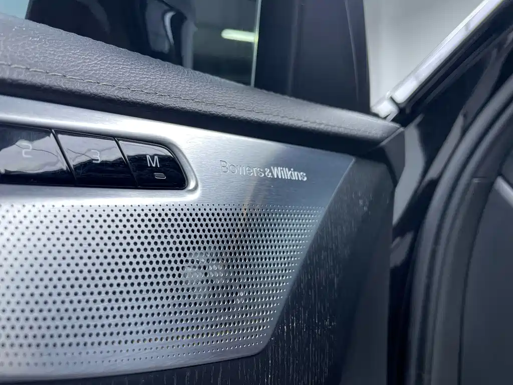 Volvo XC90 — миниатюра 4