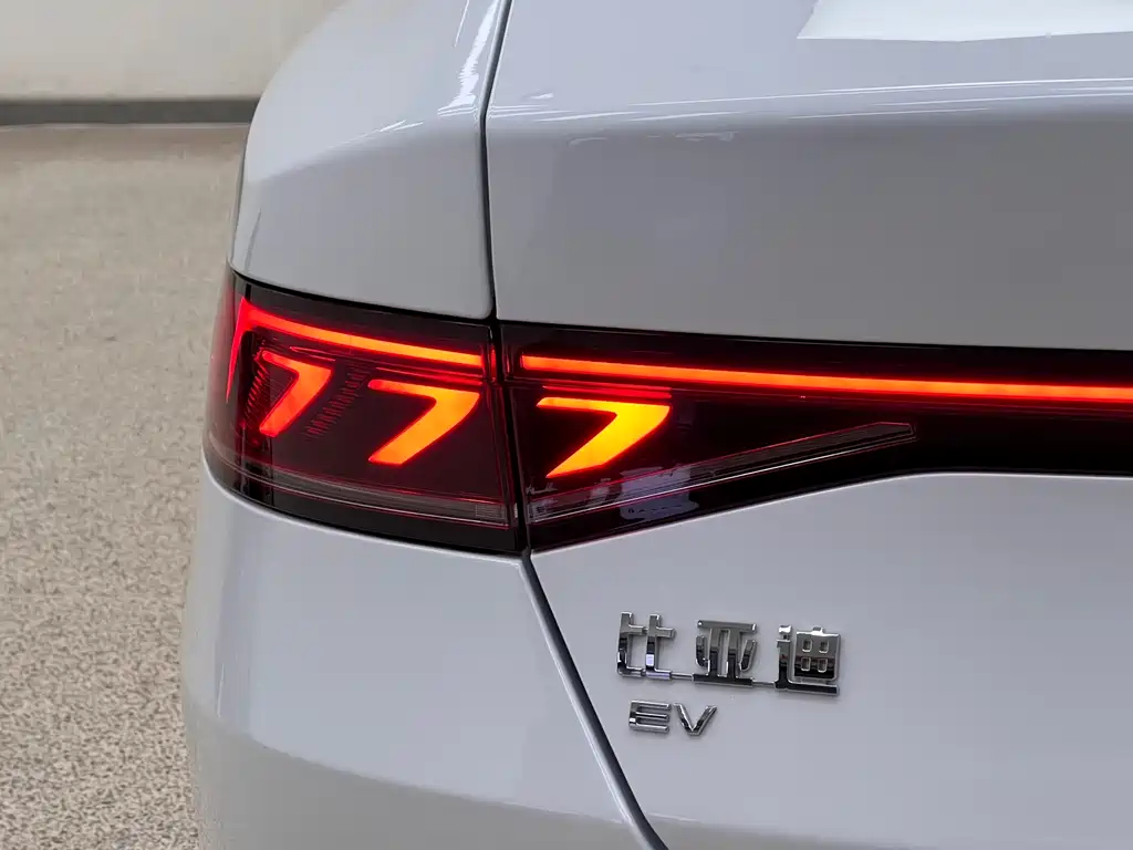 BYD Qin PLUS — миниатюра 11