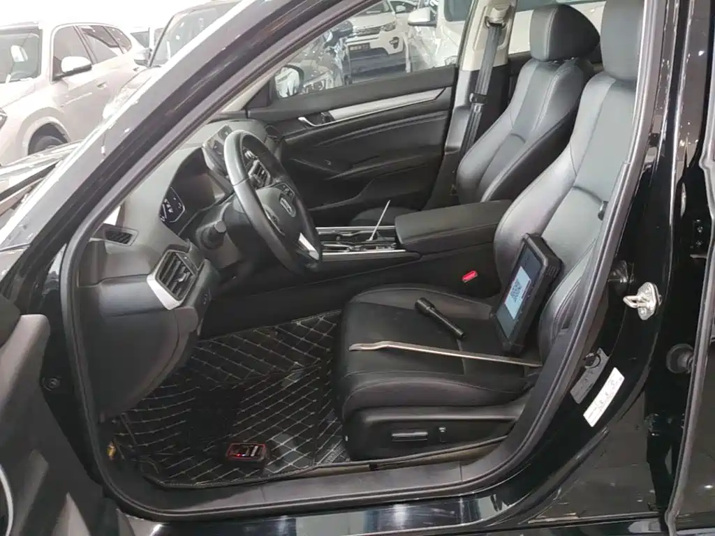 Honda Accord — миниатюра 15