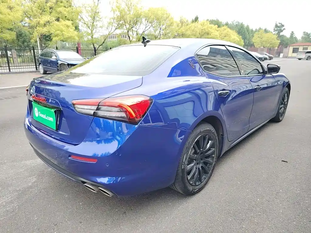 Maserati Ghibli — миниатюра 7