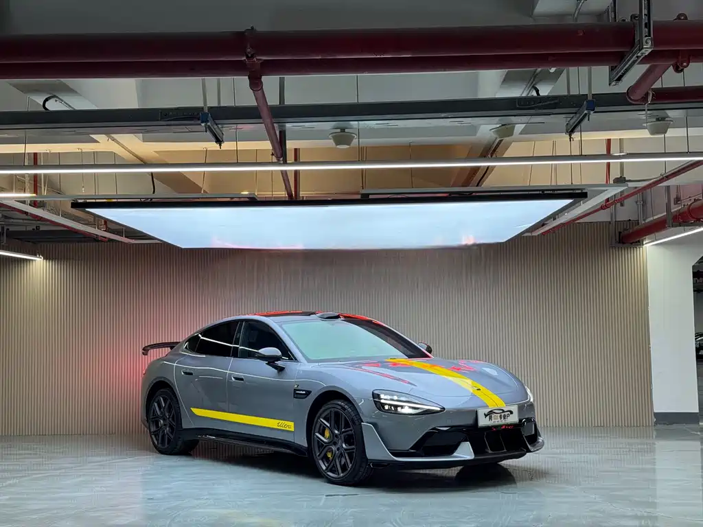 XIAOMI CAR XIAOMI SU7 ULTRA