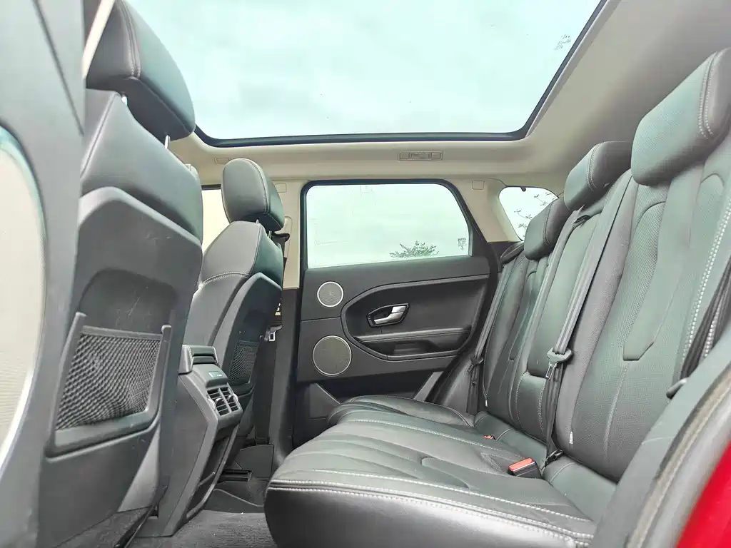 Land Rover Evoque — миниатюра 17