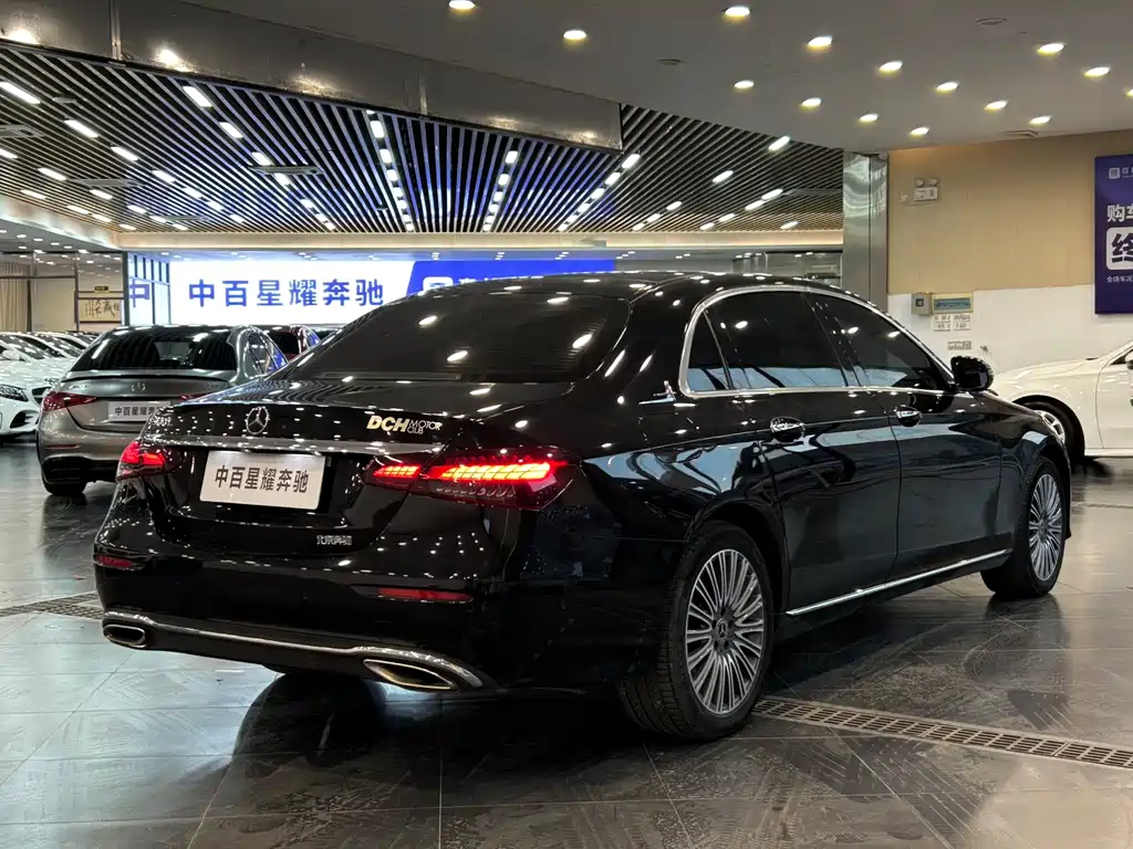 MERCEDES-BENZ E CLASS