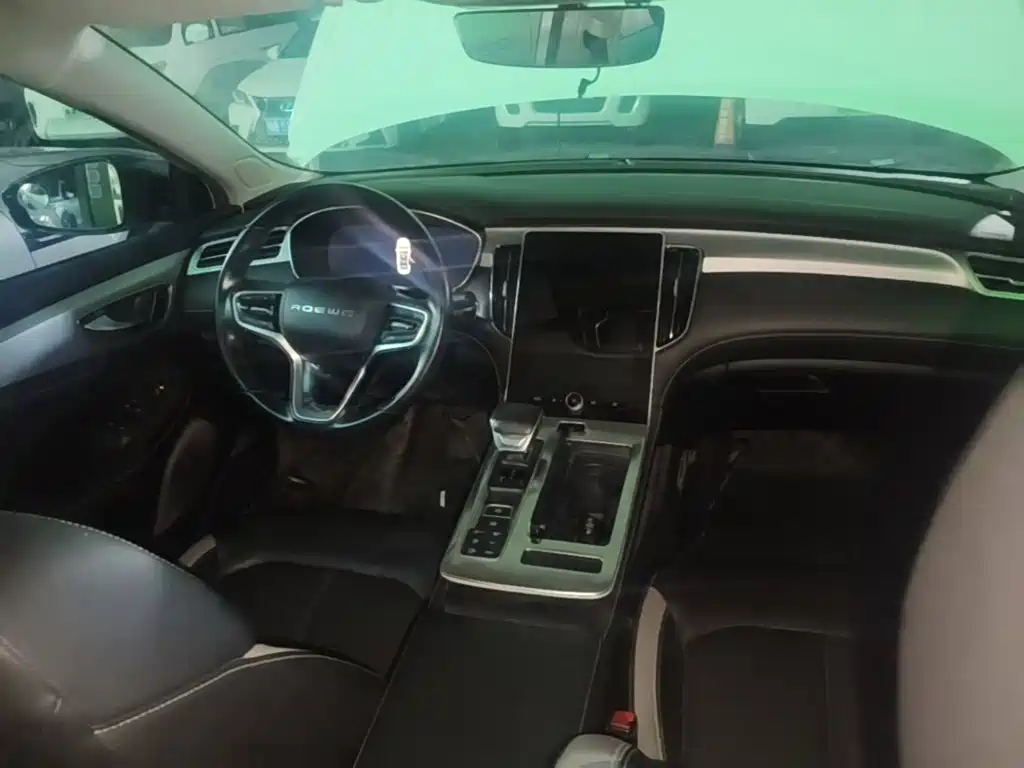 Roewe i6 MAX New Energy — миниатюра 10