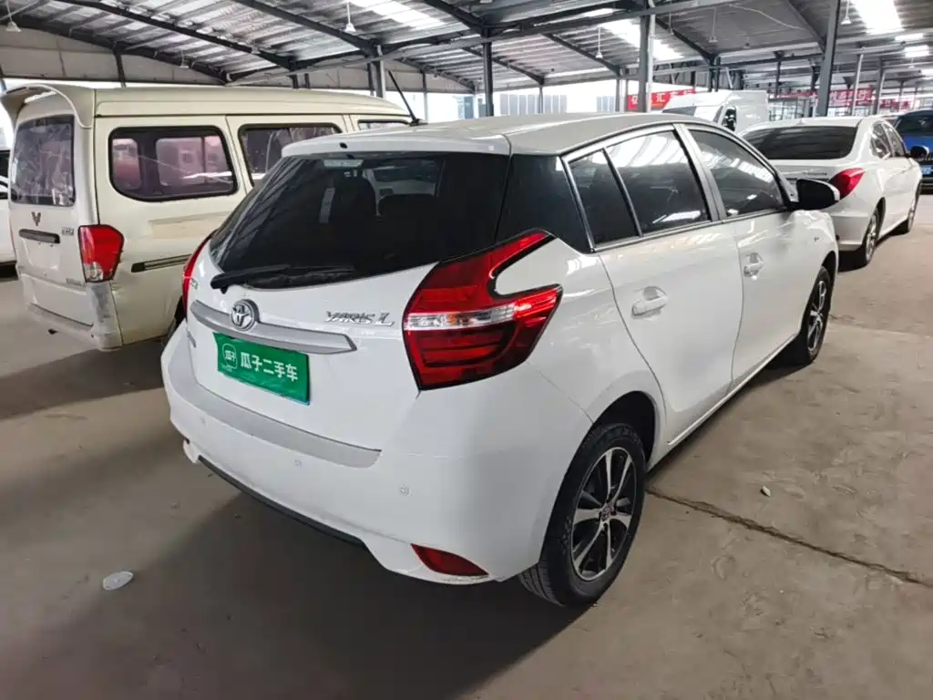 Toyota Yaris L — миниатюра 7