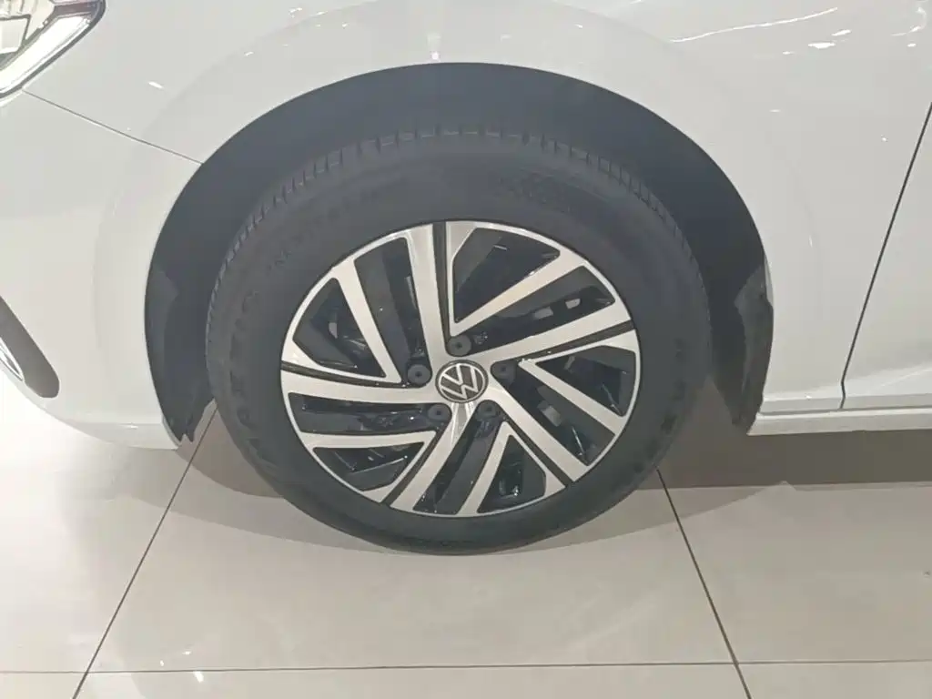Volkswagen Lavida — миниатюра 23