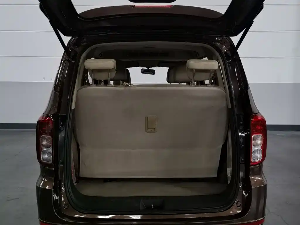 Wuling Hongguang — миниатюра 16
