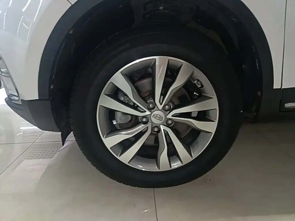 Geely Boyue — миниатюра 23